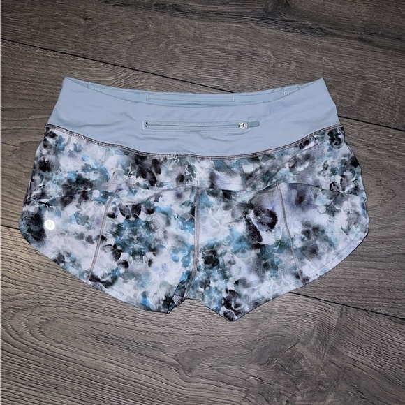 Lululemon Speed Up Short Size 4 with 2.5" inseam Kaleidofloral Multi Blue Cast - Picture 4 of 14